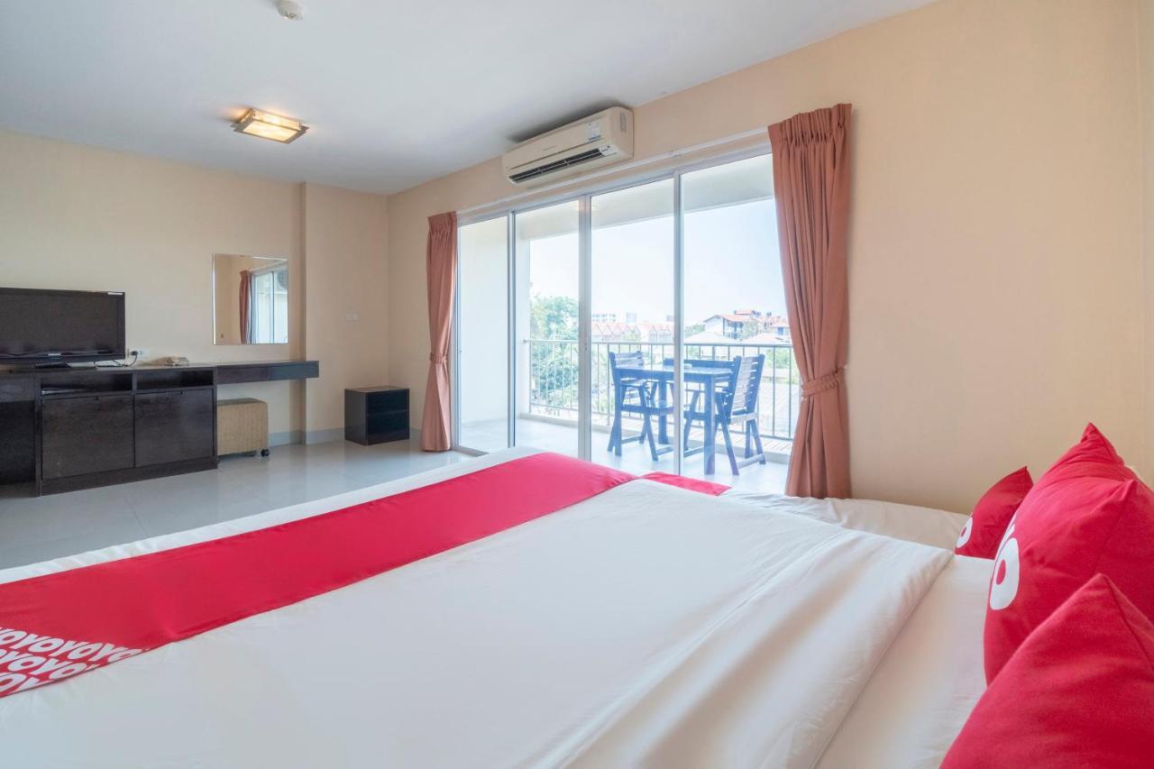 OYO 829 Royal Thai Residence Praia de Jomtien Exterior foto