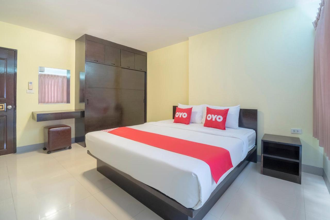 OYO 829 Royal Thai Residence Praia de Jomtien Exterior foto